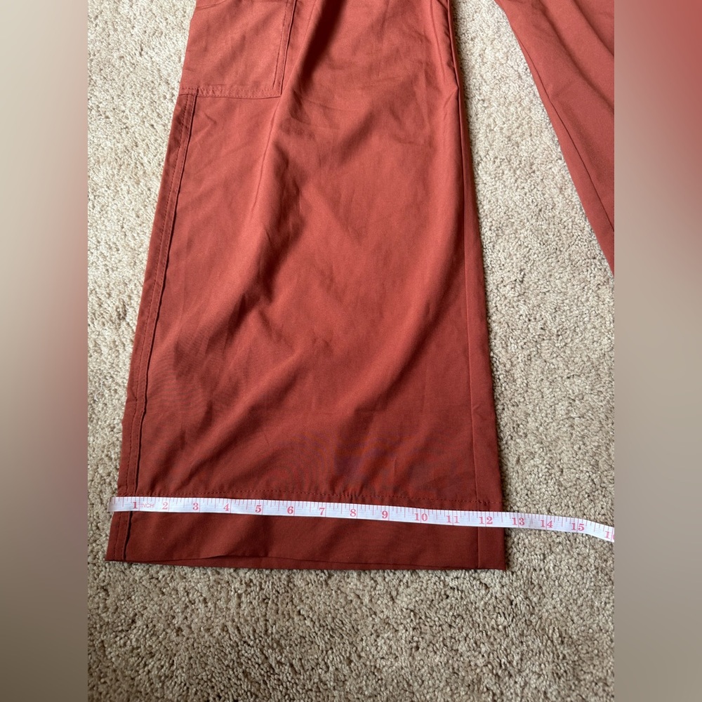 Old Navy Rust-Brown Wide Leg Cargo Pants - Picture 8 of 8